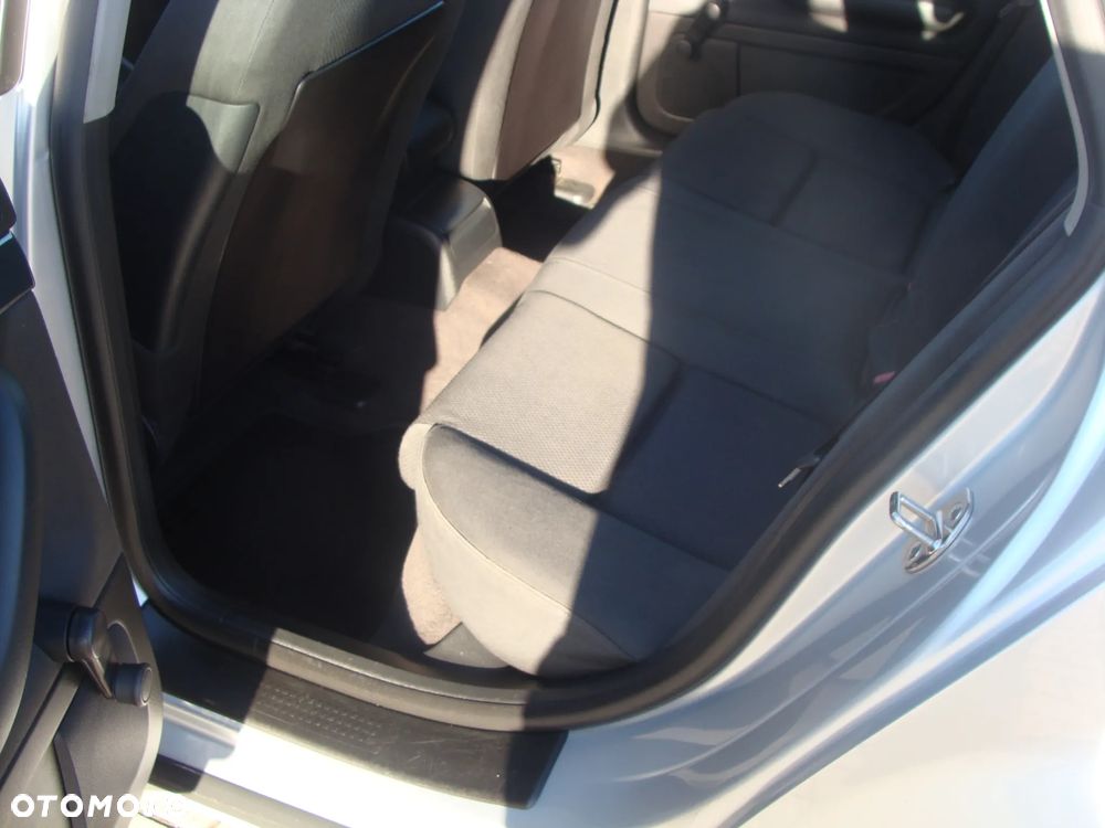 Audi A4 Avant - 14