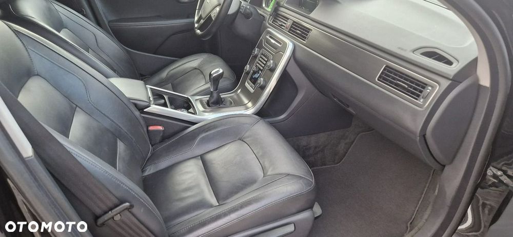 Volvo V70 D2 Drive-E Momentum - 29