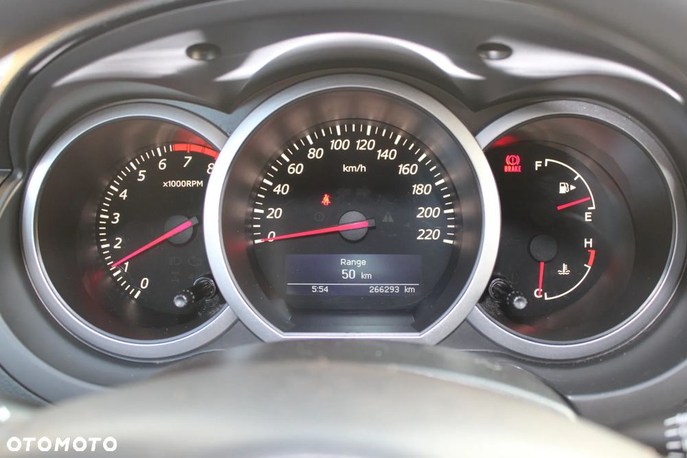 Suzuki Grand Vitara 2.4 Comfort Limited - 9