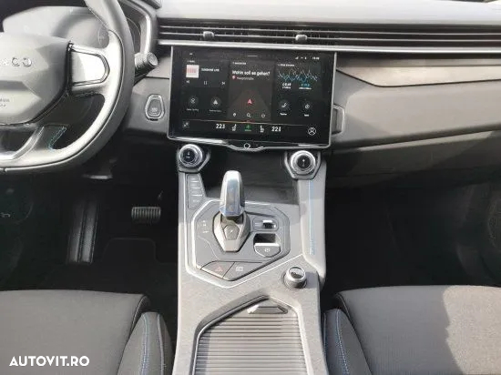 Lynk&Co 01 - 8