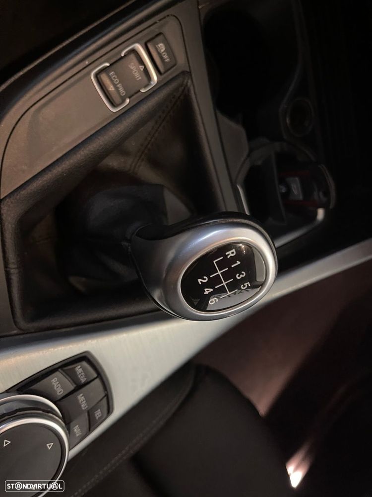 BMW 116 d Sport Line - 22
