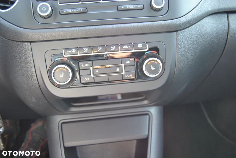 Volkswagen Golf Plus 2.0 TDI Comfortline - 23