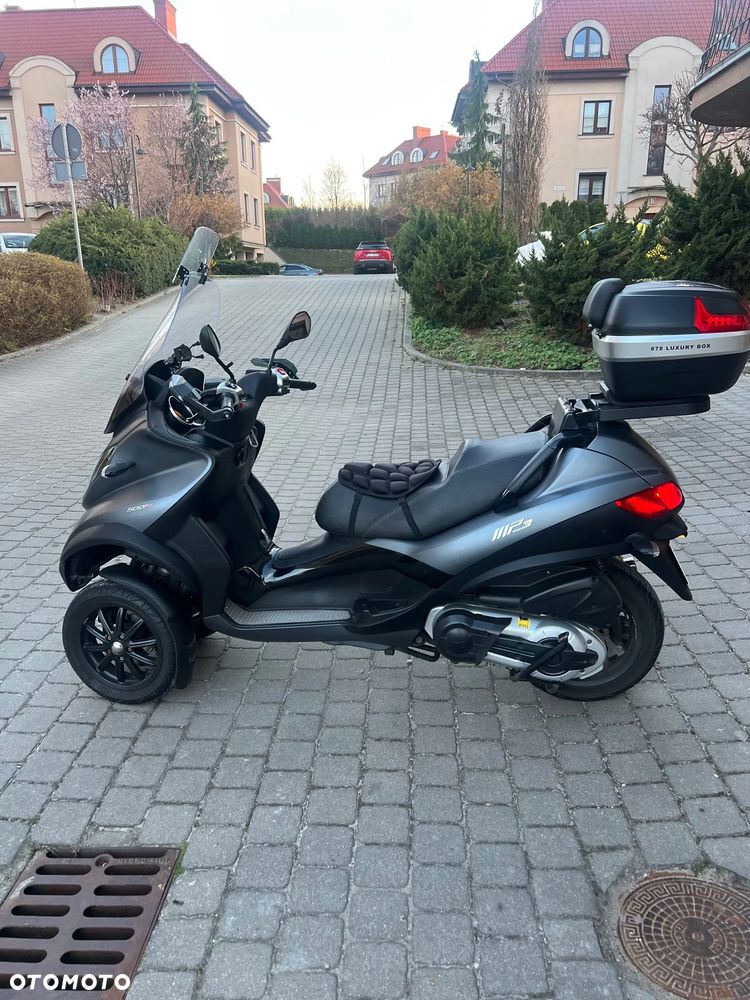Piaggio MP-3 - 2