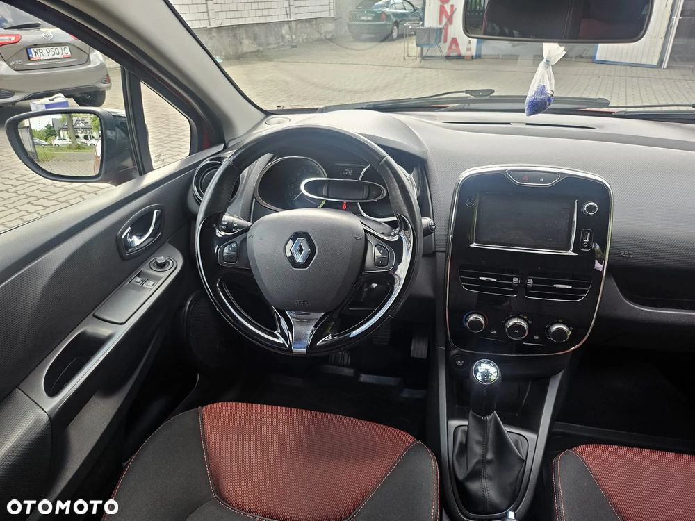 Renault Clio 1.2 16V Expression - 9