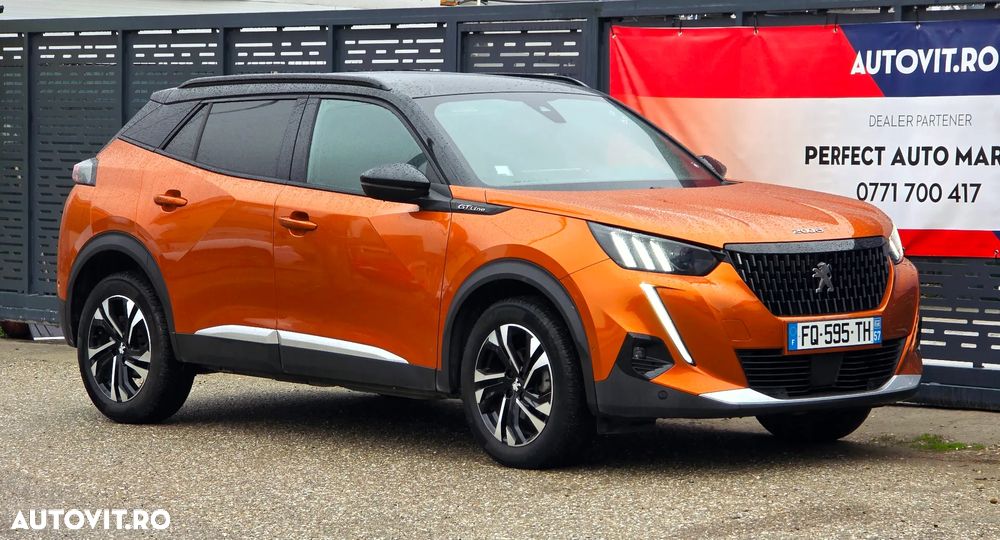 Peugeot 2008 PureTech 130 EAT8 GT - 9