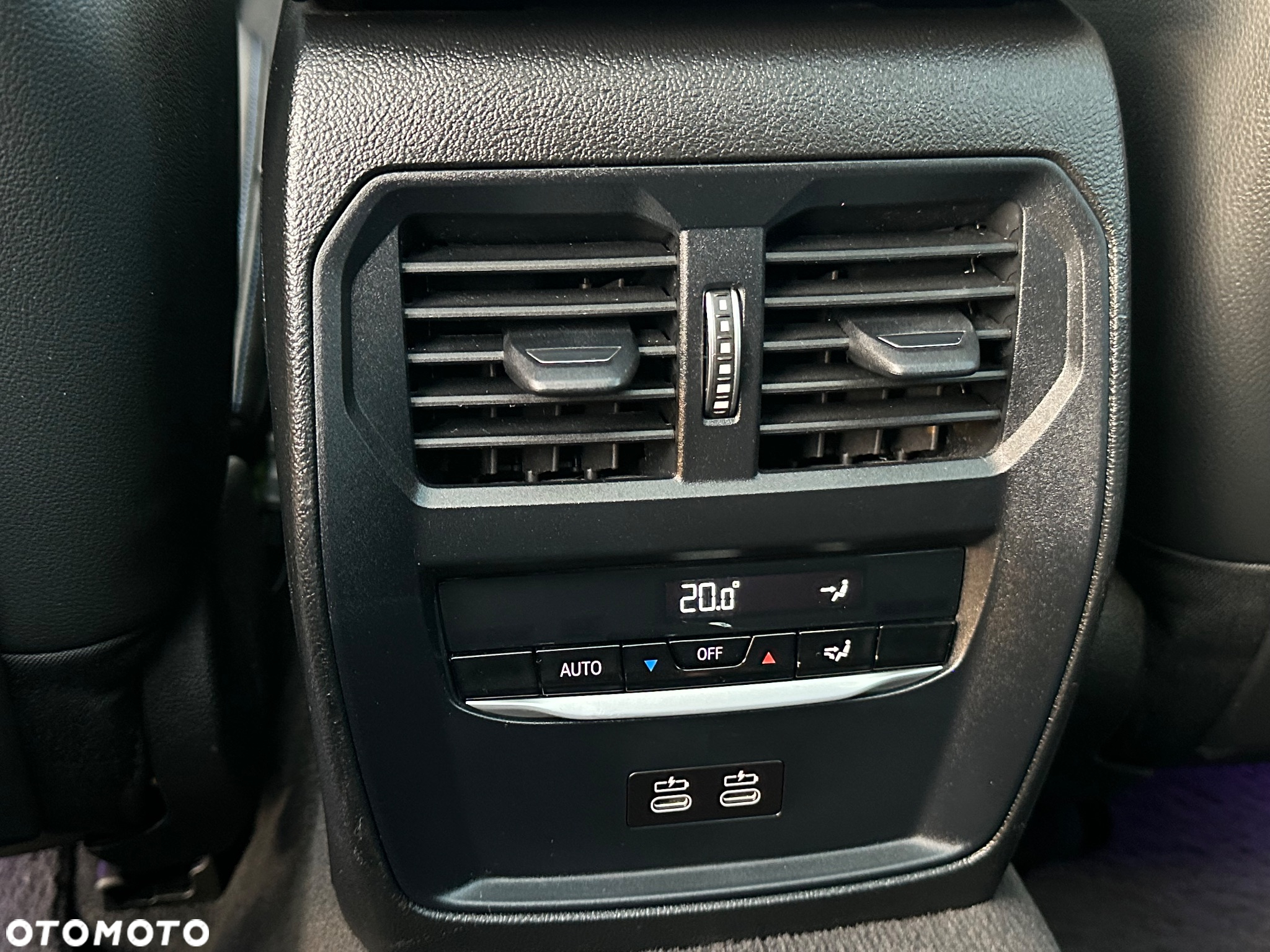 BMW Seria 3 330e PHEV M Sport sport - 27
