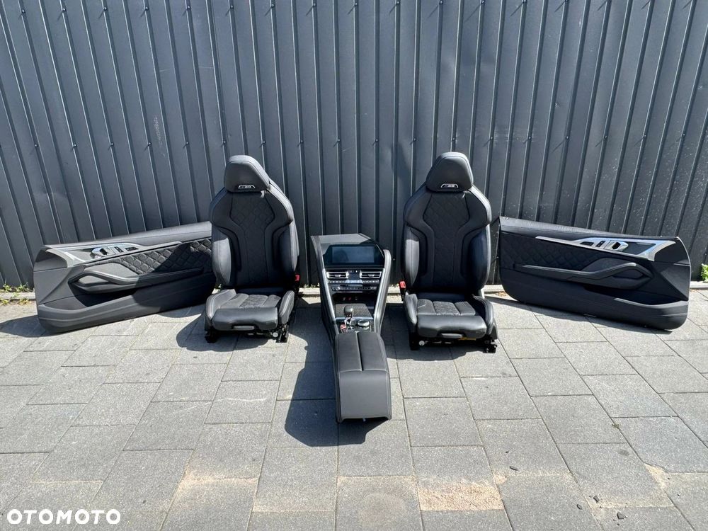 FOTELE TAPICERKA BMW M8 F92 G15 SPORTOWE MPAKIET SKÓRA MERYNOS CZARNA - 1
