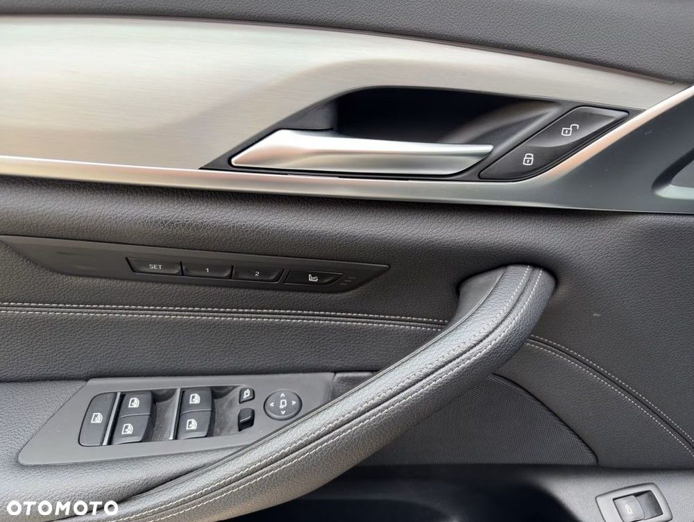 BMW Seria 5 540d xDrive mHEV M Sport sport - 8