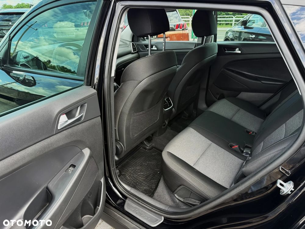 Hyundai Tucson blue 1.6 CRDi 2WD DCT Premium - 9