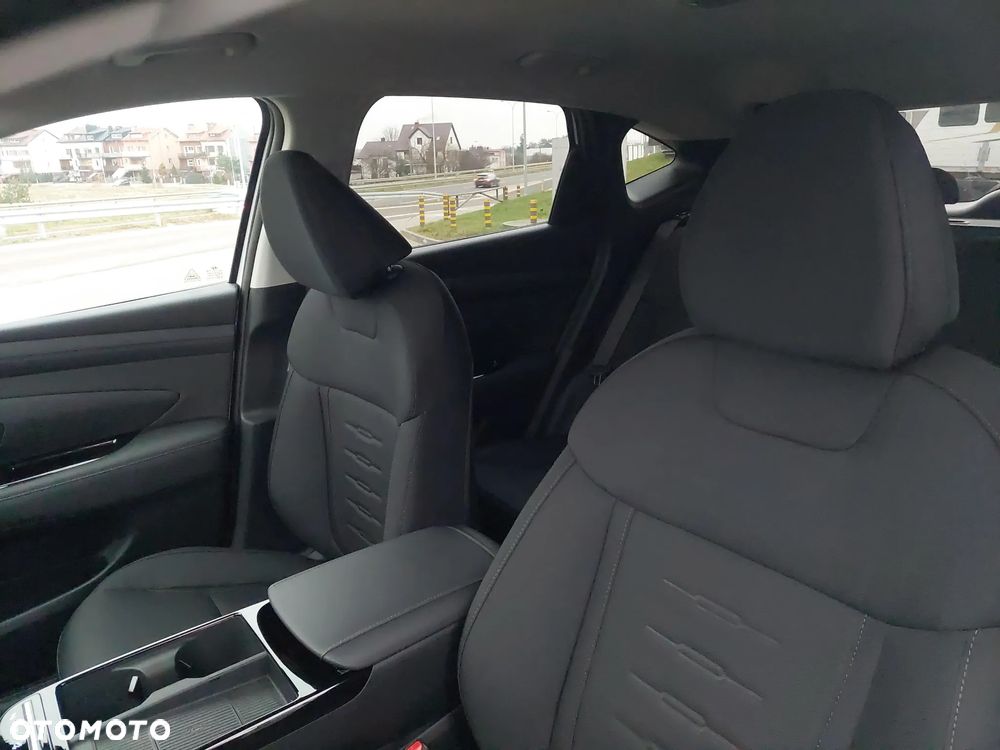 Hyundai Tucson 1.6 T-GDi HEV Smart 2WD - 12