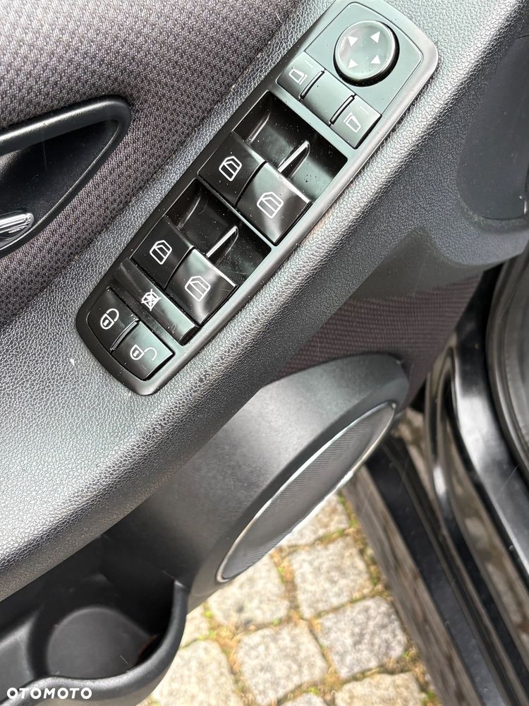 Mercedes-Benz Klasa B 180 BlueEffICIENCY - 10