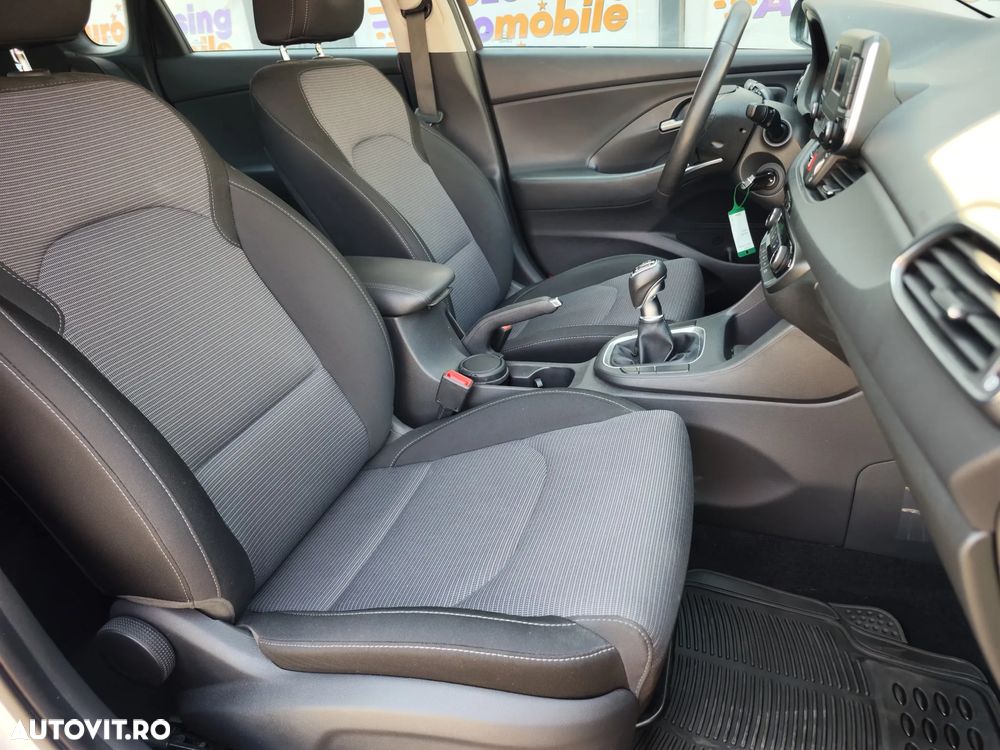 Hyundai i30 1.5 110CP 5DR M/T Comfort - 18