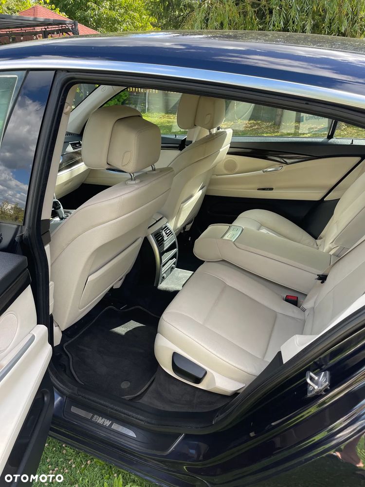 BMW 5GT 530d - 8