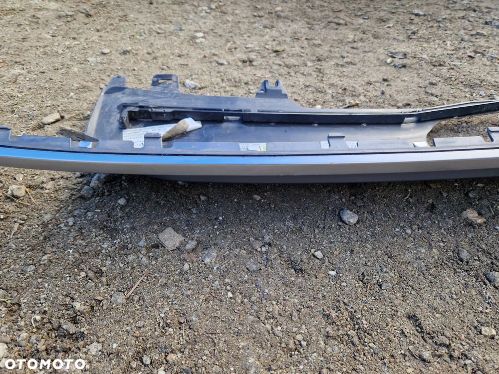 Audi A4 B9 S-LINE Kombi spojler dokładka zderzaka tył tylnego 8W0807521S - 14