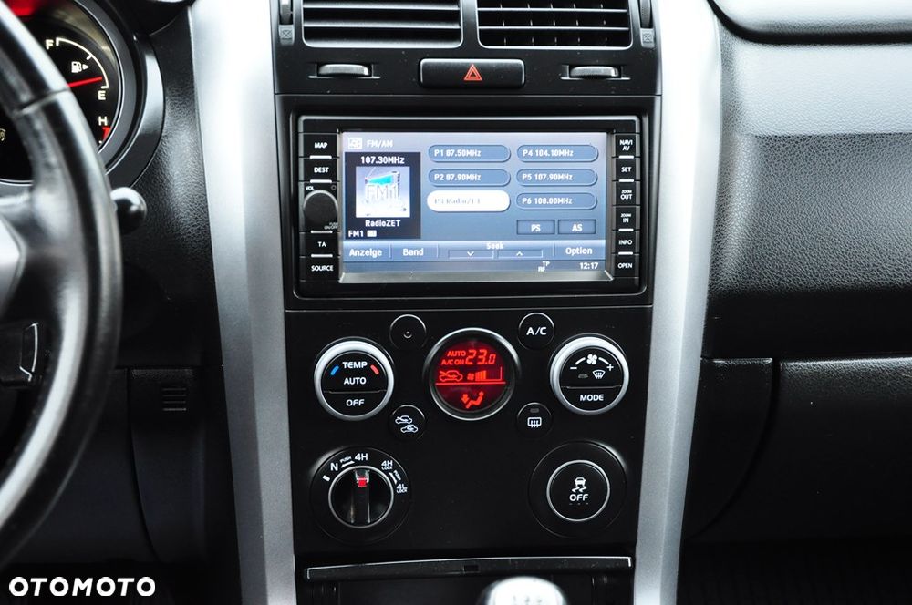 Suzuki Grand Vitara 1.9 DDiS - 33