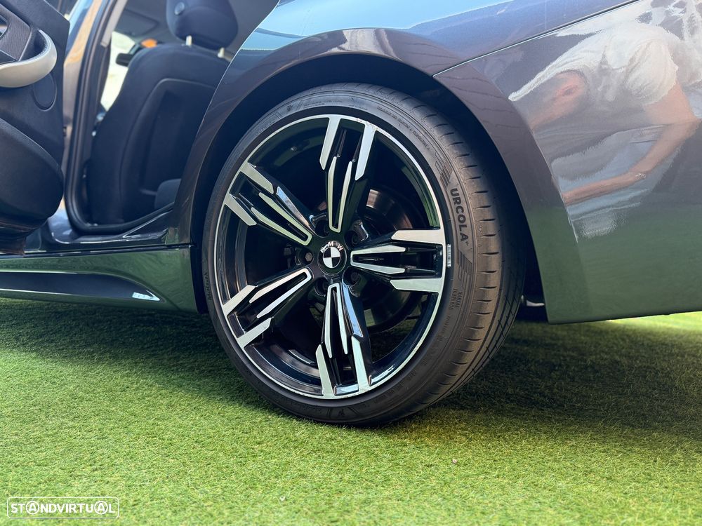 BMW 318 d Blue Performance Sport Line - 17