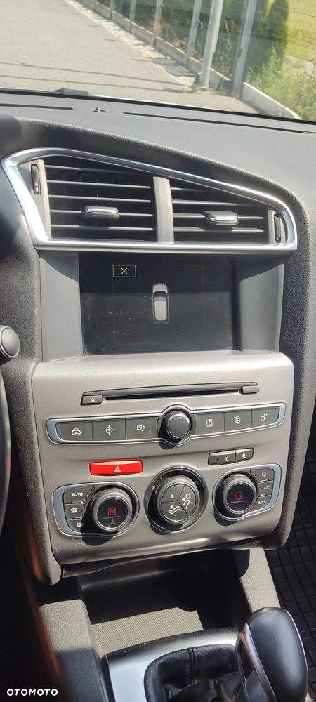 Citroën C4 BlueHDi 120 Stop&Start EAT6 Selection - 18