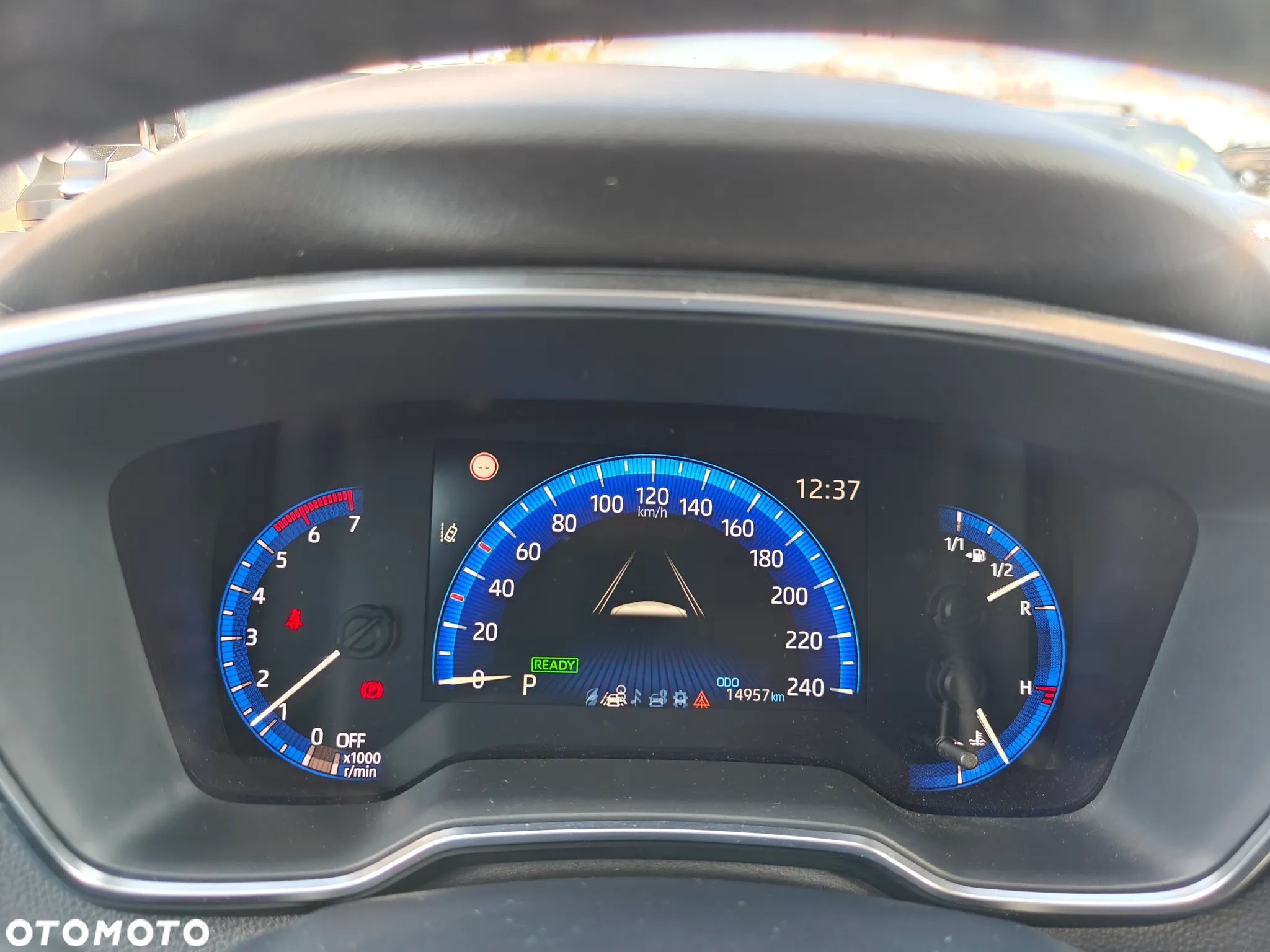 Toyota Corolla 1.8 Hybrid Comfort - 23