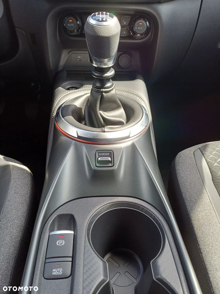 Nissan Juke 1.0 DIG-T N-Connecta - 9