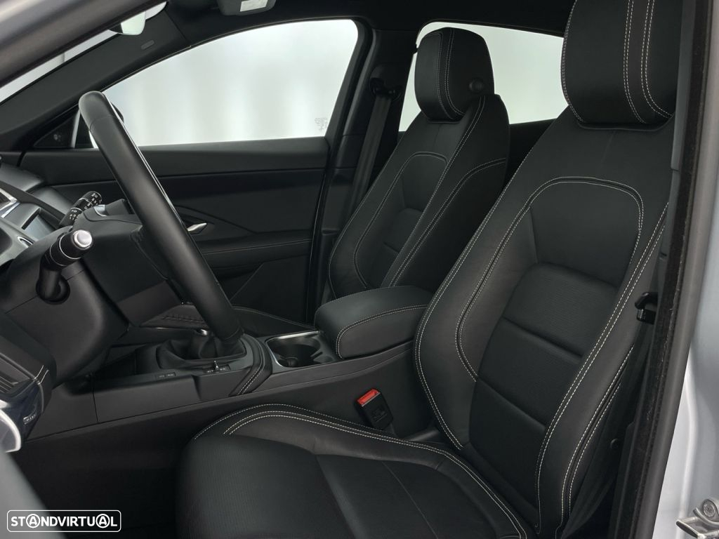 Jaguar E-Pace 2.0 i4D S AWD - 27