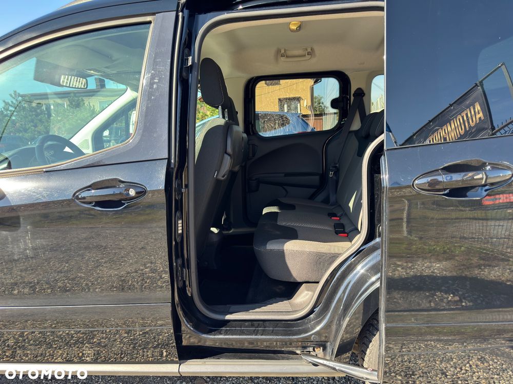 Ford Tourneo Courier 1.5 TDCi Titanium - 20