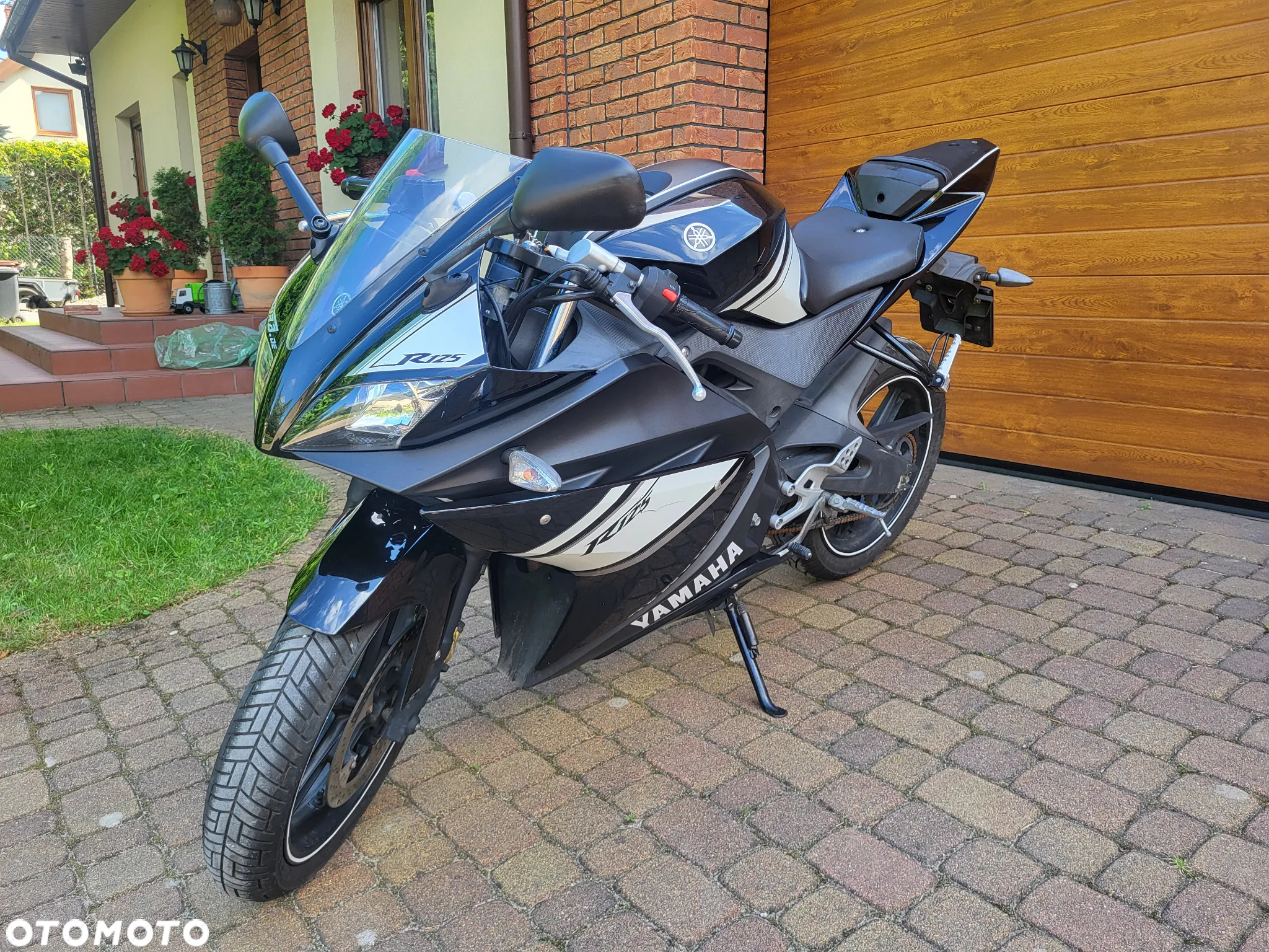 Yamaha YZF - 5