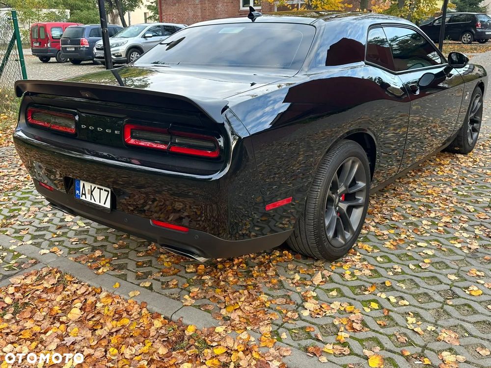 Dodge Challenger 6.4 Scat Pack - 5