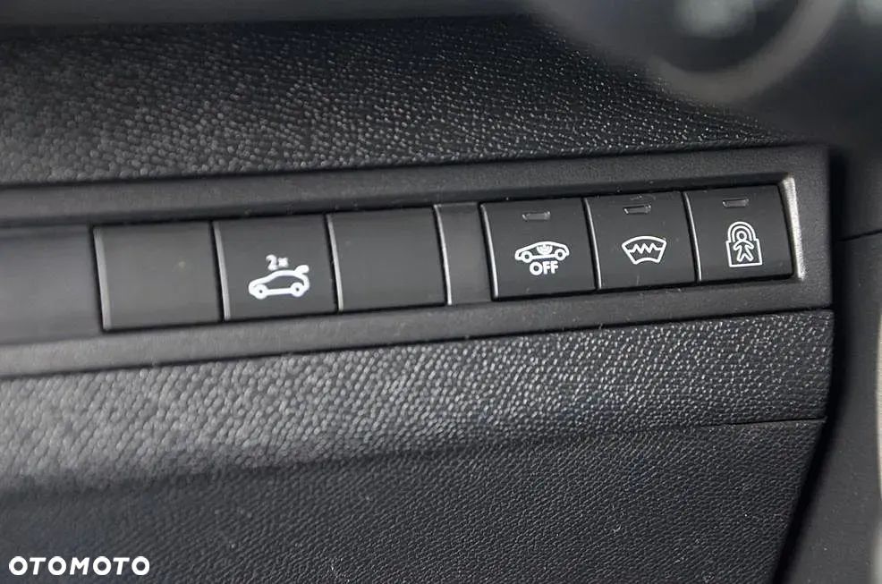 Peugeot 3008 2.0 BlueHDi GT S&S EAT6 - 22