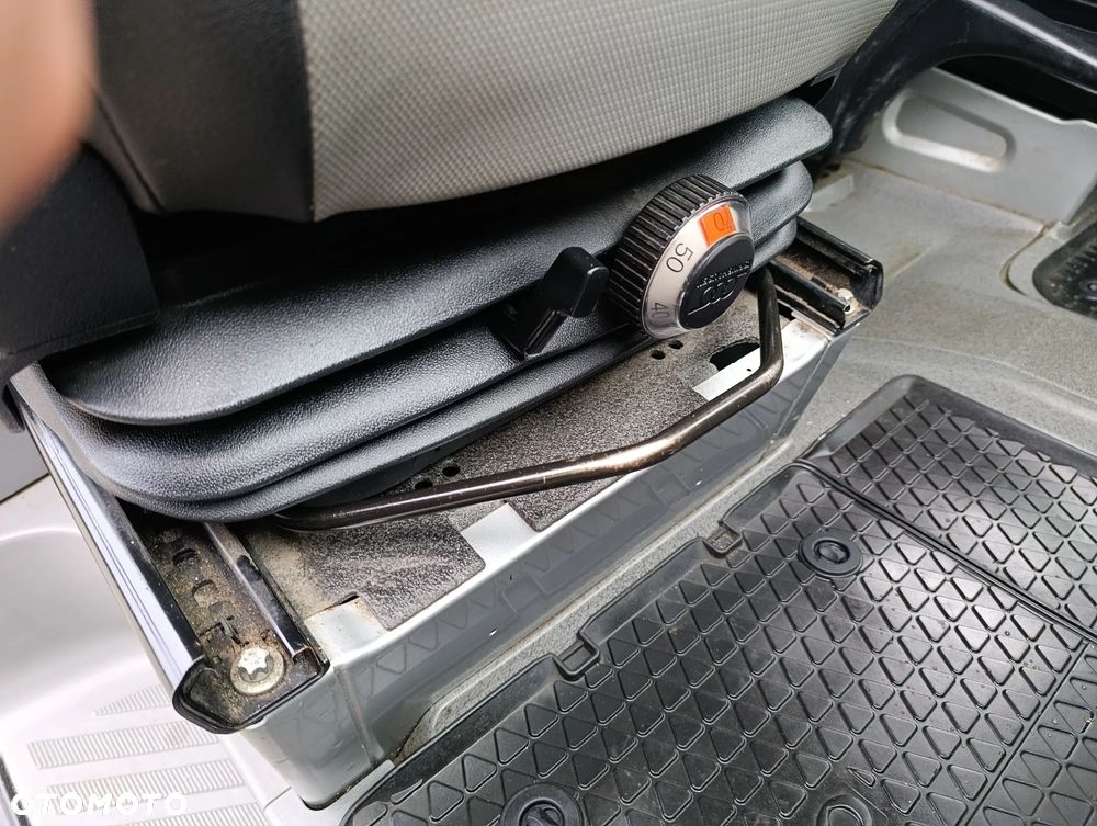 Volkswagen Crafter - 14