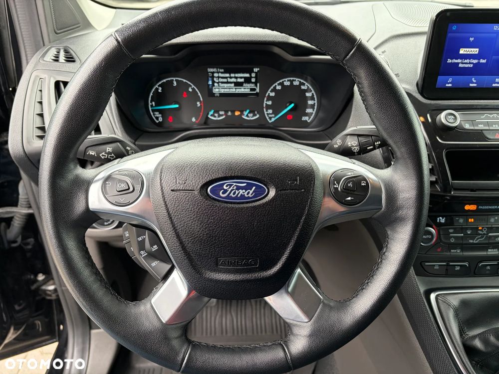 Ford Transit Connect - 11