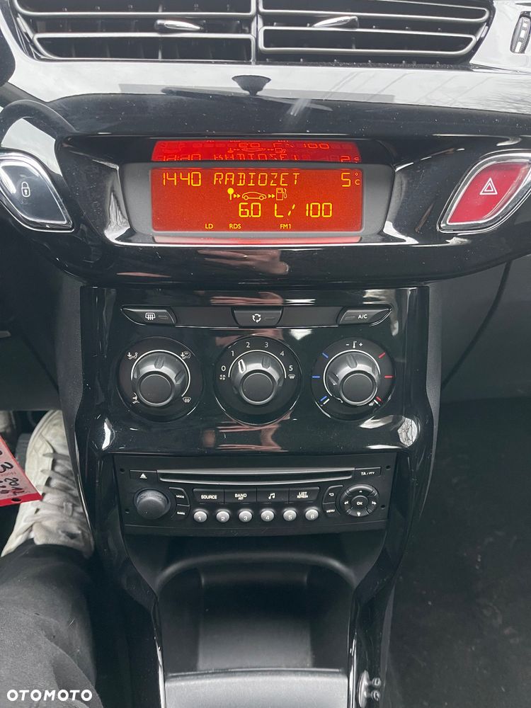 Citroën C3 Pure Tech (VTi) 82 Exclusive - 17