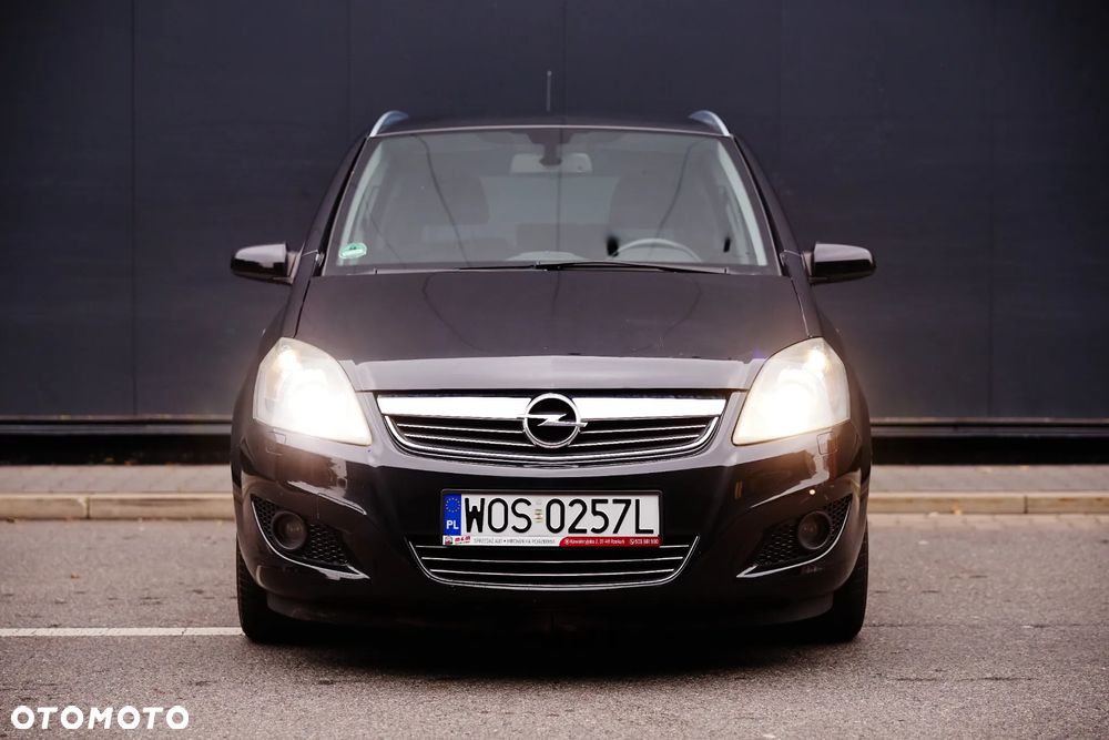 Opel Zafira 1.8 Cosmo - 11