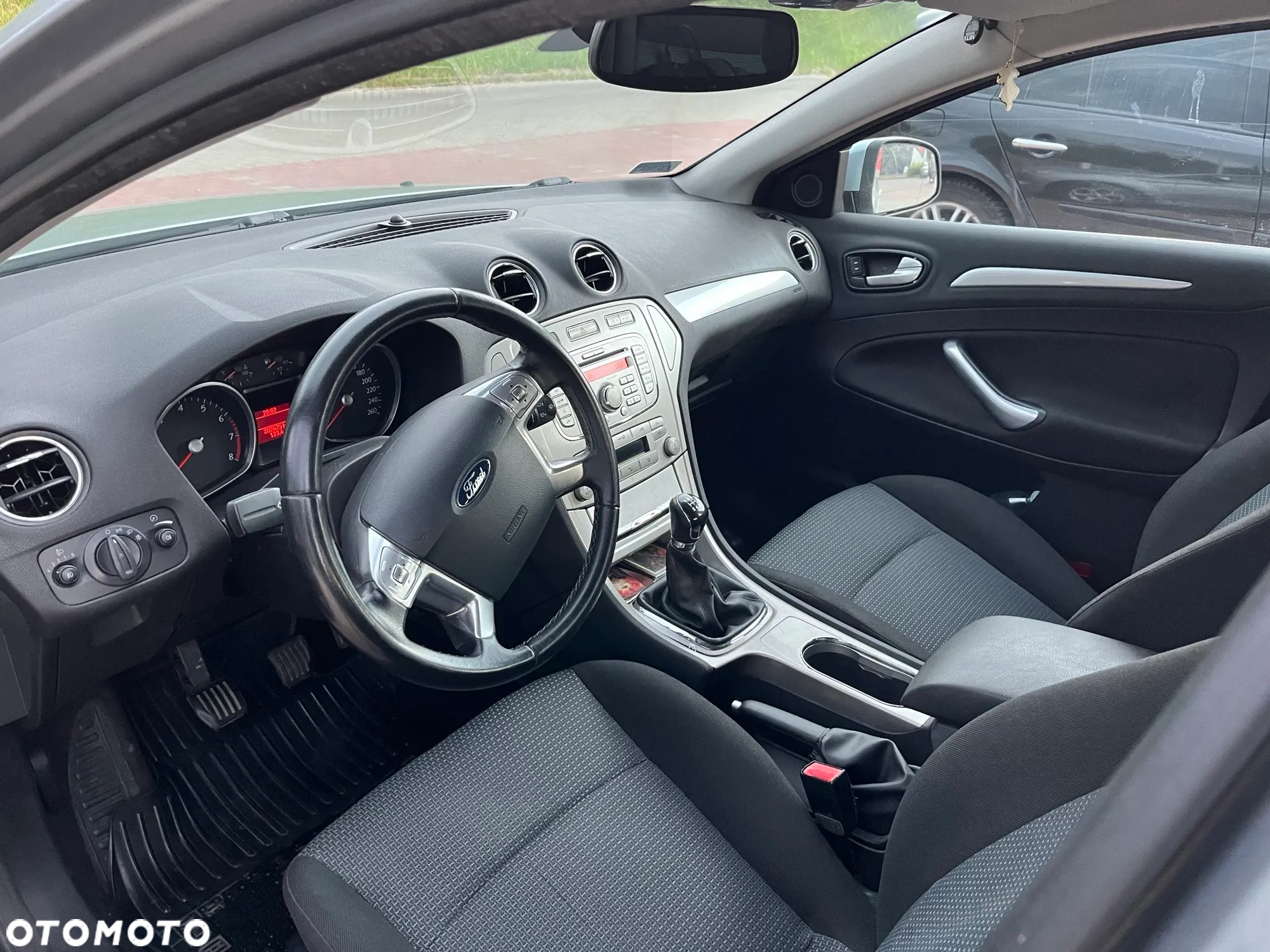 Ford Mondeo 1.6 Trend - 5