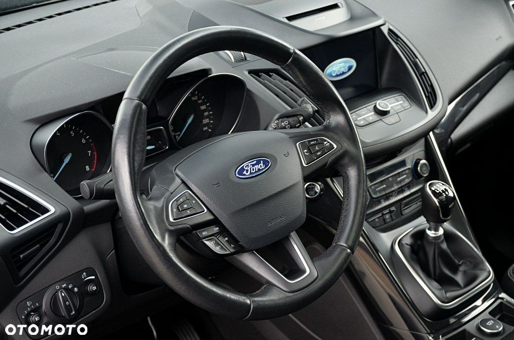 Ford Kuga - 15