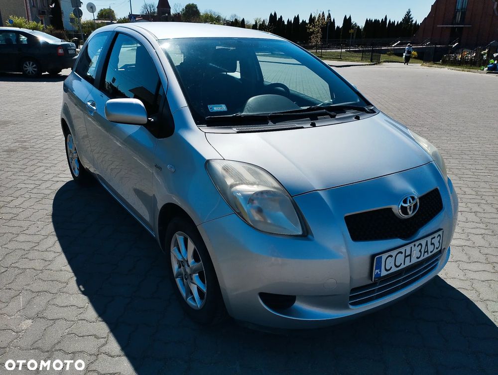 Toyota Yaris 1.4 D-4D Sol - 2