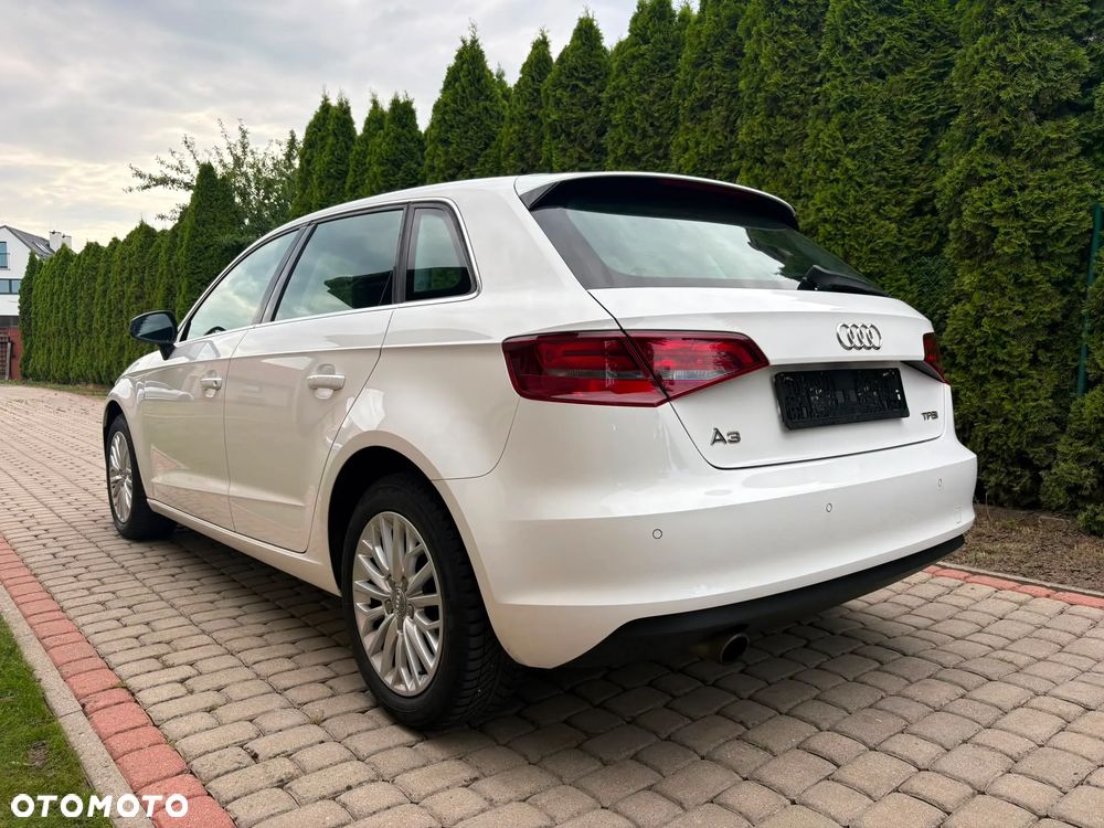 Audi A3 Sportback 1.2 TFSI S tronic Ambiente - 4