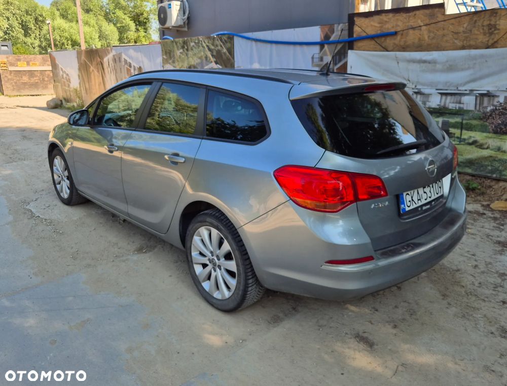 Opel Astra 1.4 Turbo Design Edition - 2