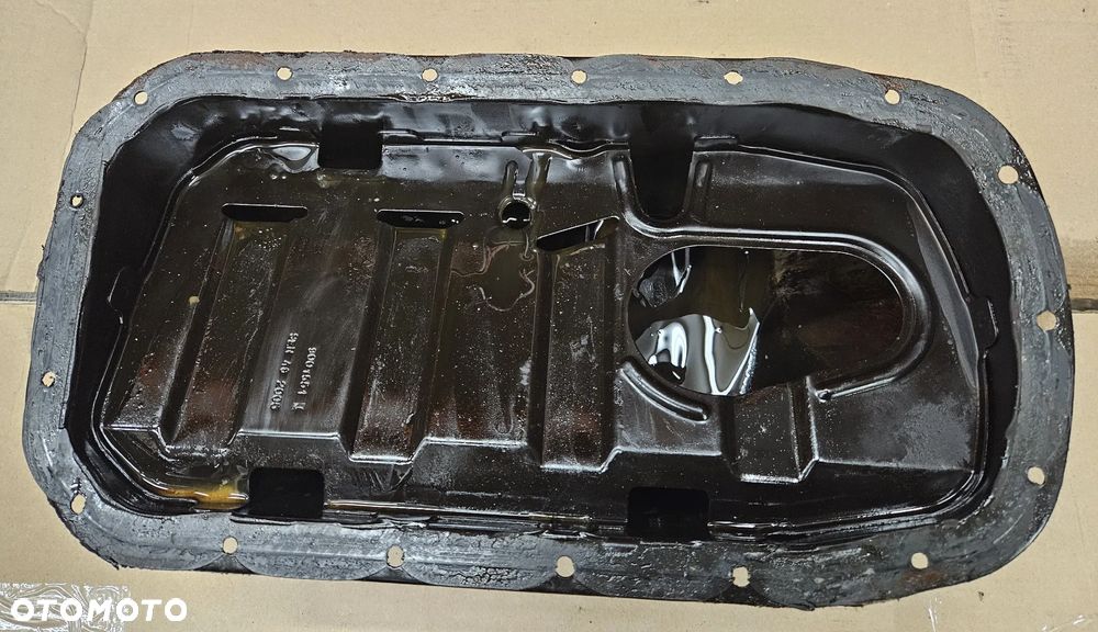 Renault Clio III 3 1.2 16v miska olejowa silnika - 1