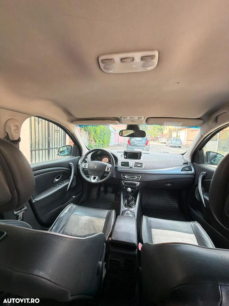 Renault Megane - 11