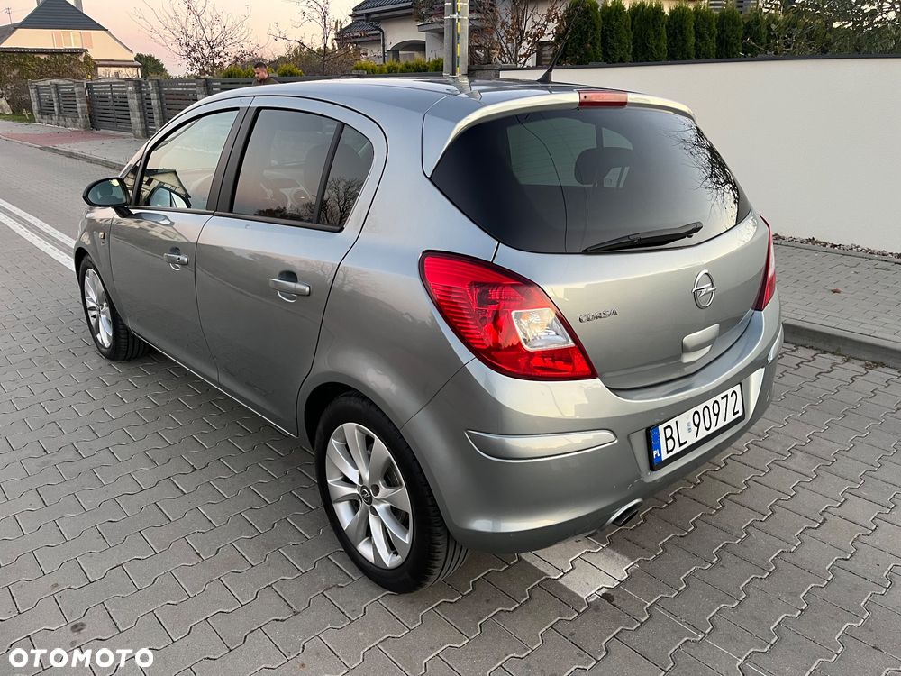 Opel Corsa 1.4 16V 150 Jahre - 6