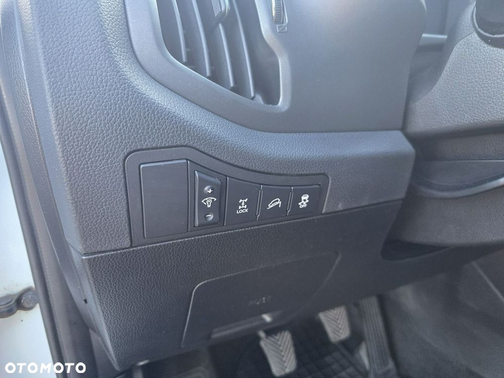 Kia Sportage 2.0 CRDI 4WD Vision - 23