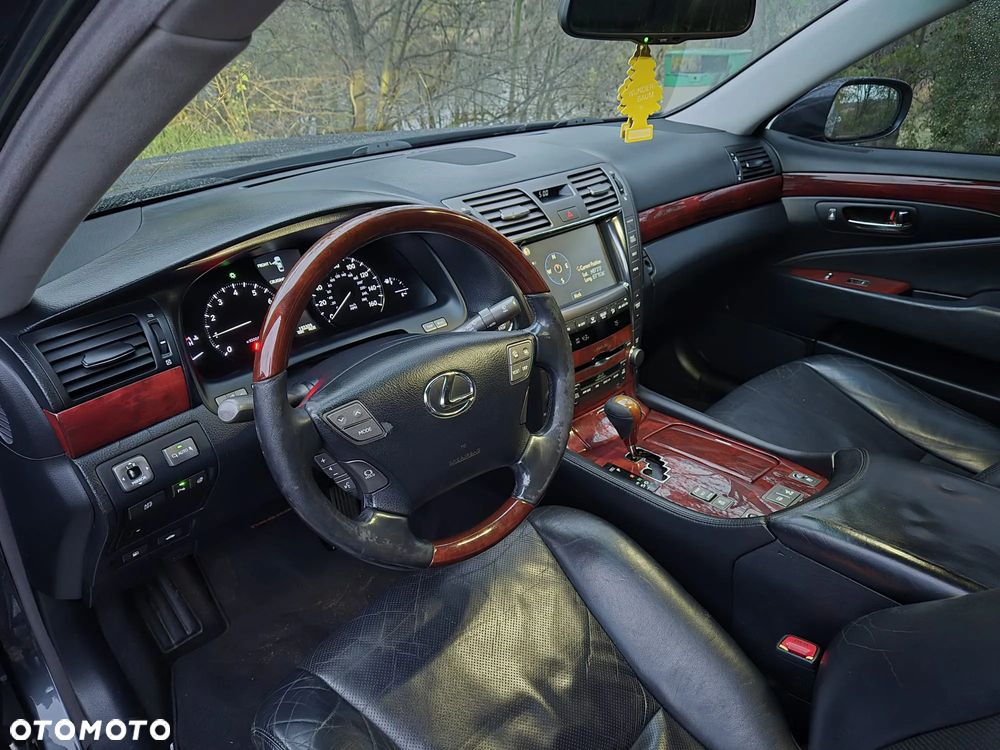 Lexus LS 460 Elegance - 11