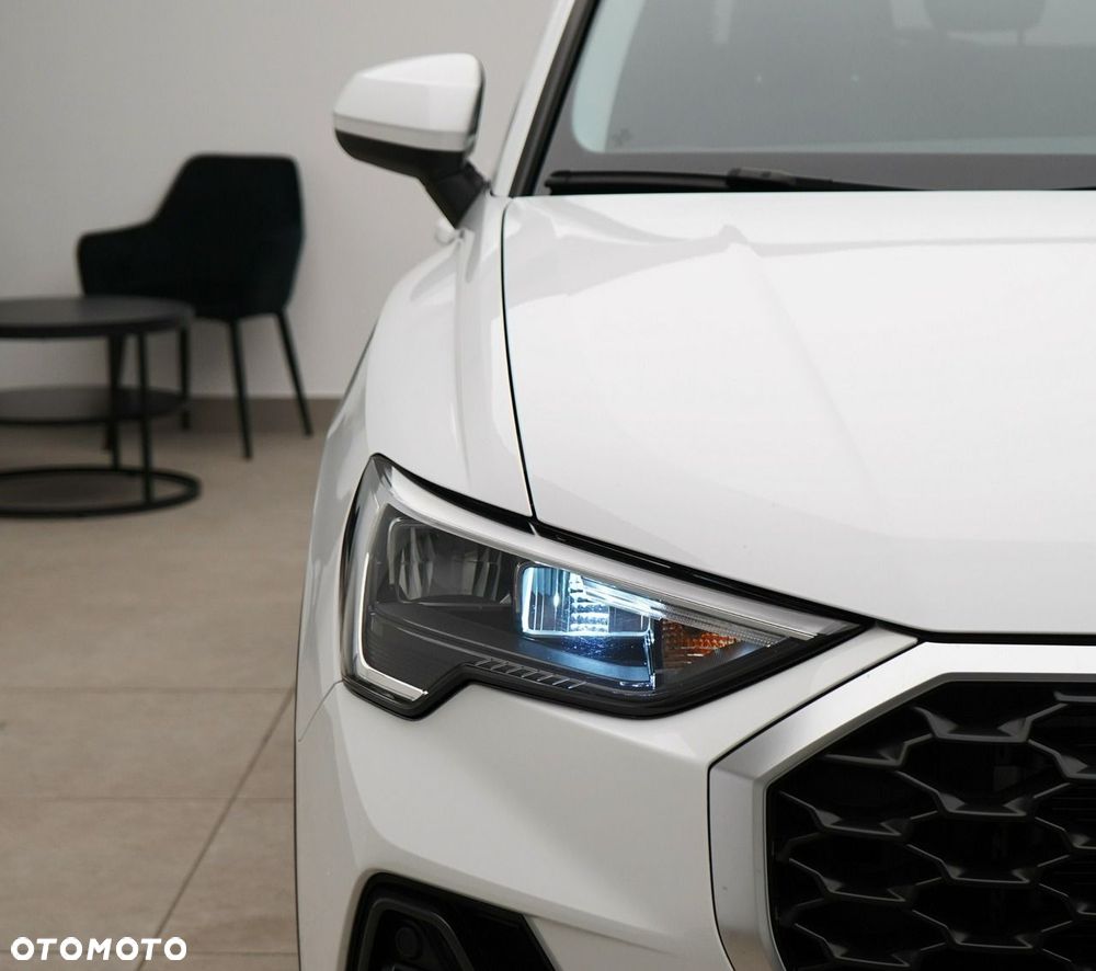 Audi Q3 Sportback - 8