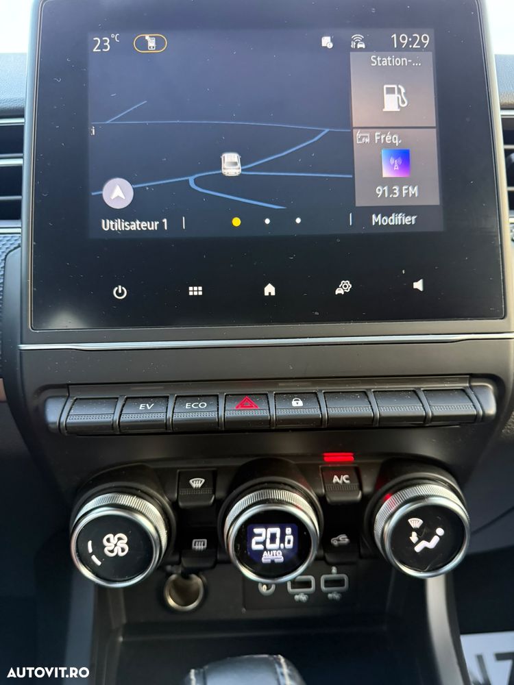 Renault Arkana E-TECH 145 Evolution - 13