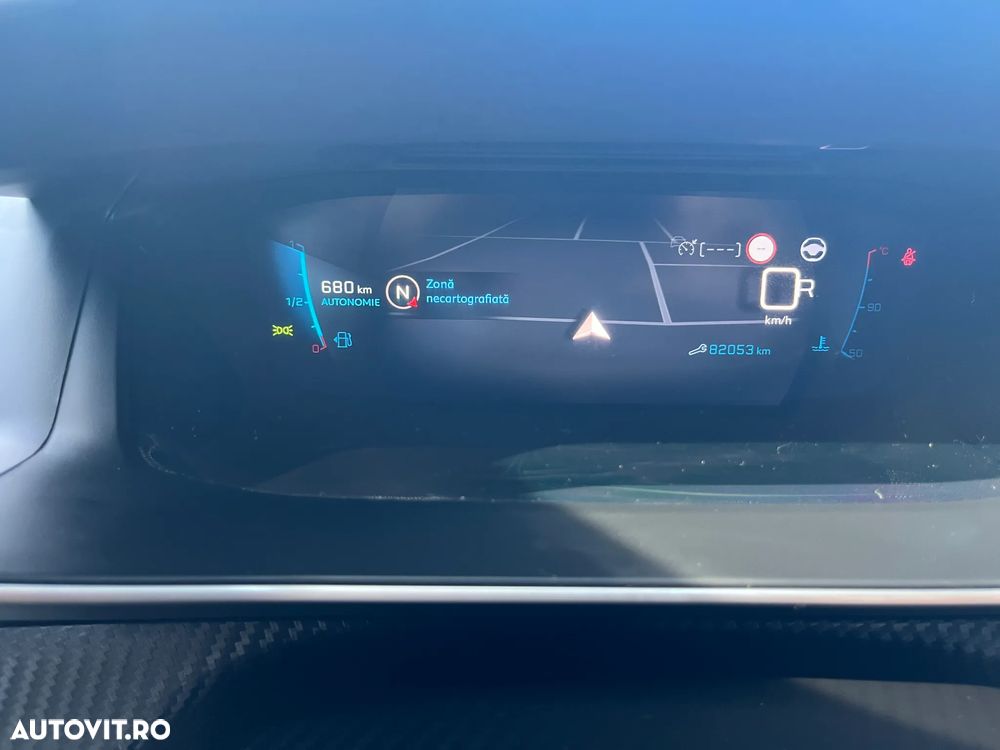 Peugeot 2008 1.5 BlueHDI 130 S&S EAT8 Allure - 3