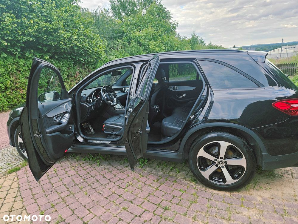 Mercedes-Benz GLC - 1