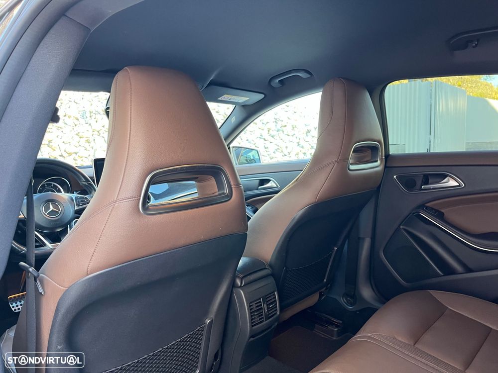 Mercedes-Benz CLA 45 AMG 4Matic 7G-DCT Orange Art Edition - 32