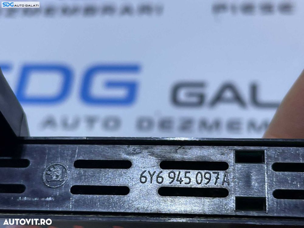 Stop Auxiliar Aditional Central de pe Luneta Geam Sticla Portbagaj Skoda Fabia 1 Berlina Sedan 2000 - 2008 Cod 6Y6945097A - 3