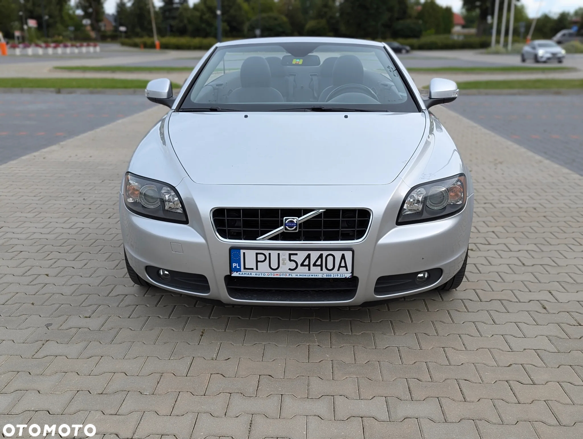 Volvo C70 2.4 Momentum - 2