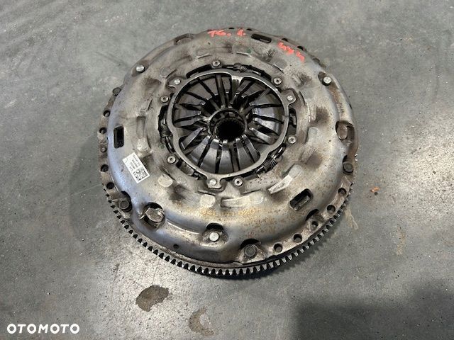 VW T6 T6.1 koło dwumasowe sprzęgło 04l105266aj 04l141025h 04l141031g 42tys - 4
